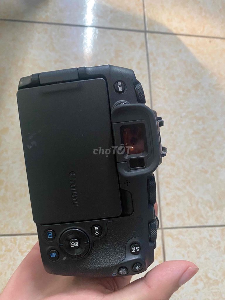 Máy ảnh Canon EOS RP Đen. Mua bán Máy ảnh, Máy quay tại Huyện Phú Vang Thừa Thiên Huế được đăng bởi Đồng Hỷ hình 1