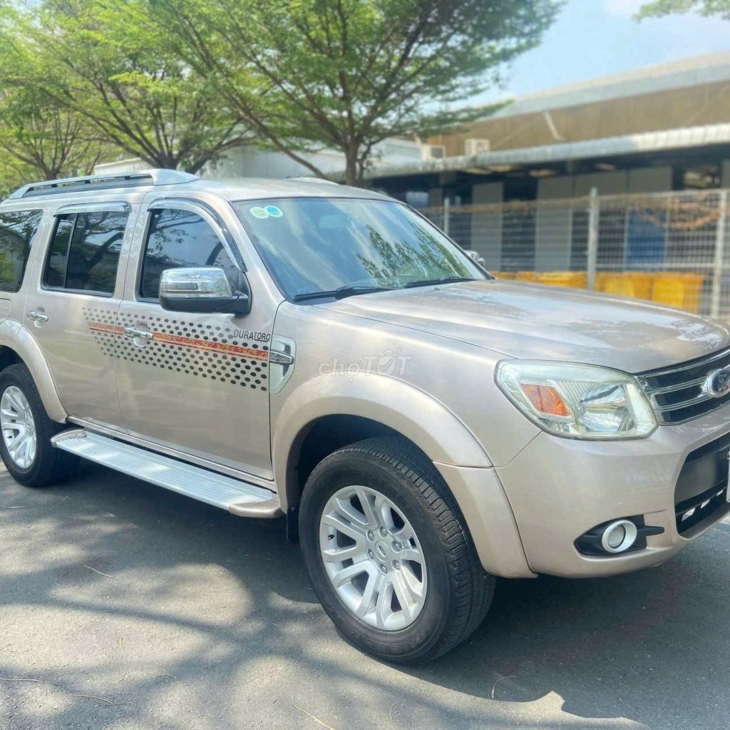 Ford Everest 2014 photo 2