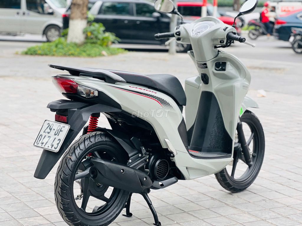 HONDA VISION XÁM XI MĂNG BIỂN 29-2025 BIỂN 29. Mua bán Xe máy tại Quận Cầu Giấy Hà Nội được đăng bởi Mai Khánh hình 2