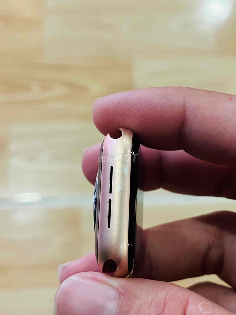 Apple Watch Series 4 40mm Vàng hồng. Mua bán Thiết bị đeo thông minh tại Huyện Bình Chánh Tp Hồ Chí Minh được đăng bởi Nguyên Anh Tài hình 1