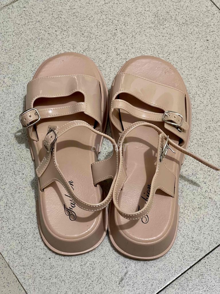 sandals nữ