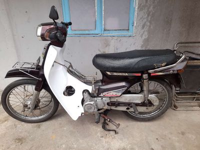 Honda Dream Thái Nâu trắng