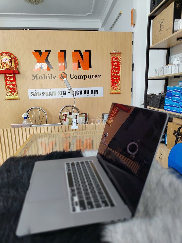 Apple MacBook Pro Touch Bar 2019 i9 16GB/1TB - 11x. Mua bán Laptop tại Quận Thanh Khê Đà Nẵng được đăng bởi Lê Trần Công Trường hình 1