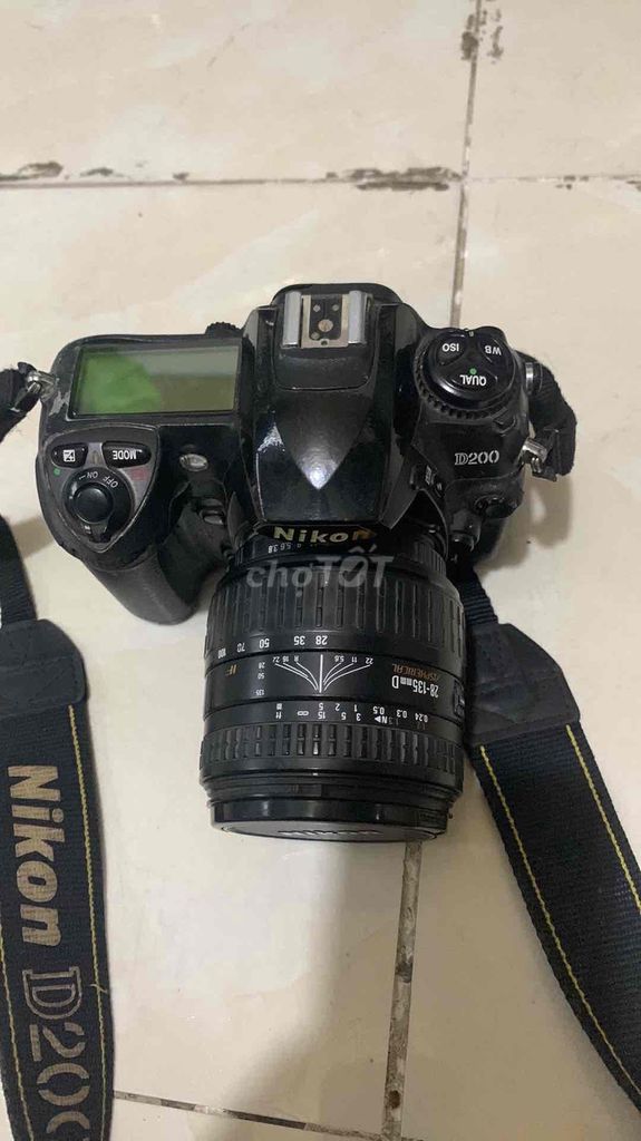 Thanh lý máy ảnh Nikon D200 kèm ok 28-135mm. Mua bán Máy ảnh, Máy quay tại Huyện Nhà Bè Tp Hồ Chí Minh được đăng bởi Nguyen Vi hình 1