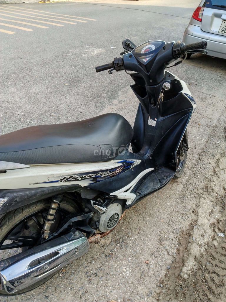 Suzuki Hayate Trắng Xăng