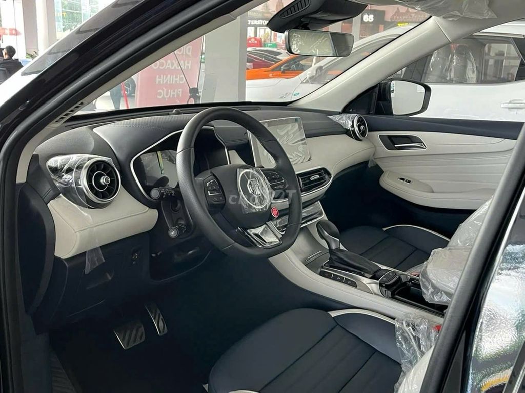 MG HS - SUV 5 chỗ hạng C lăn bánh 6xx. Mua bán Ô tô tại Thành phố Thủ Đức Tp Hồ Chí Minh được đăng bởi MG Tây Sài Gòn hình 6