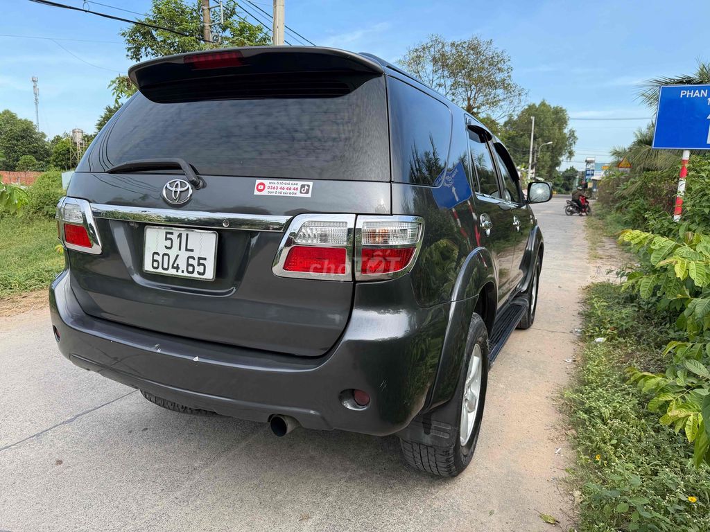 Toyota Fortuner 2010 2.5G - máy dầu số sàn. Mua bán Ô tô tại Huyện Củ Chi Tp Hồ Chí Minh được đăng bởi Duy hình 7