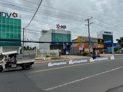 CHO THUÊ NHÀ MẶT TIỀN NGANG 11M TRUNG TÂM QUẬN Ô MÔN, CẦN THƠ. Cho thuê văn phòng, mặt bằng kinh doanh tại Quận Ô Môn Cần Thơ được đăng bởi Hoàng Minh