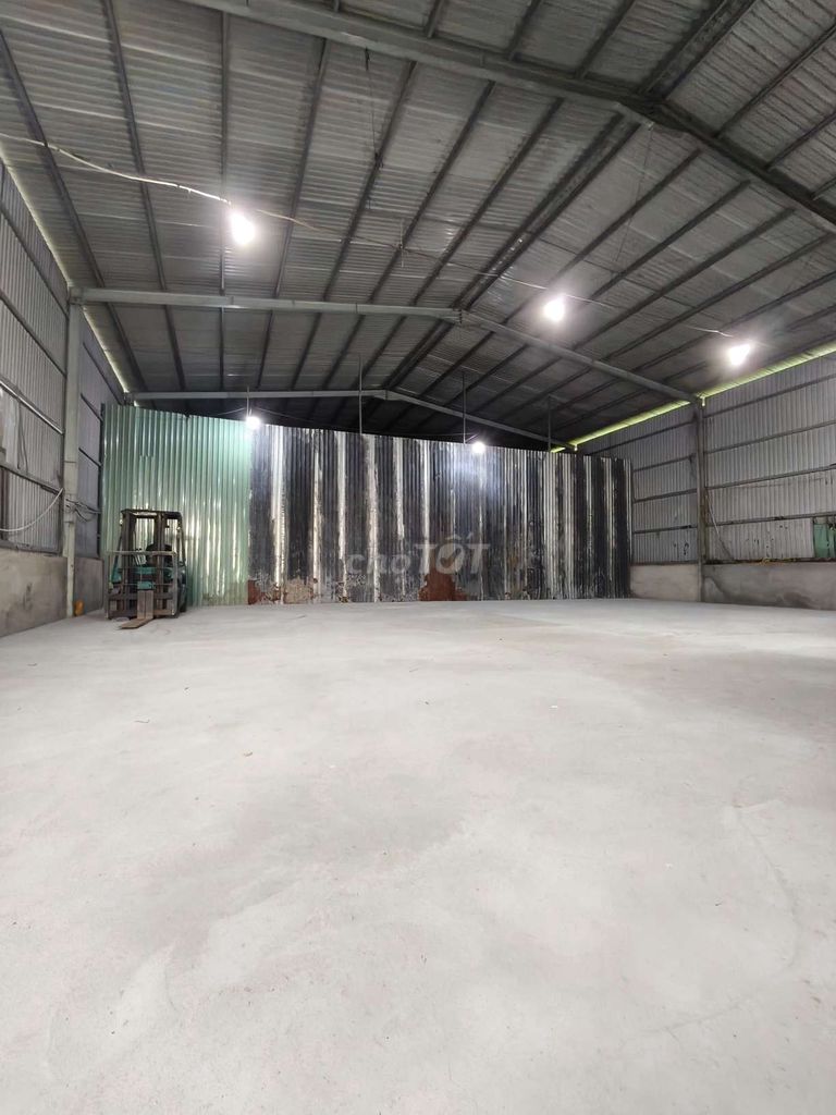 KHO 550M2 MẶT TIỀN ĐƯỜNG NGUYỄN CỬU PHÚ 