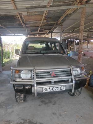 Mitsubishi Pajero 1995 Bạc