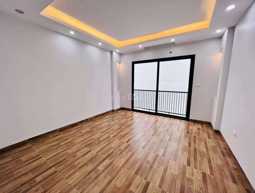 Hoa thám la phù 31m2*5 tầng*3,1 tỷ nhà mới về ở luôn