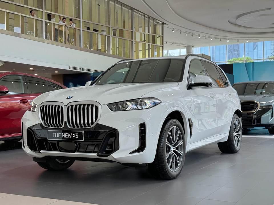 BMW X5xDrive40i M Sport ưu đãi hấp dẫn giao ngay. Mua bán Ô tô tại Quận 7 Tp Hồ Chí Minh được đăng bởi Võ Duy Nhật hình 1