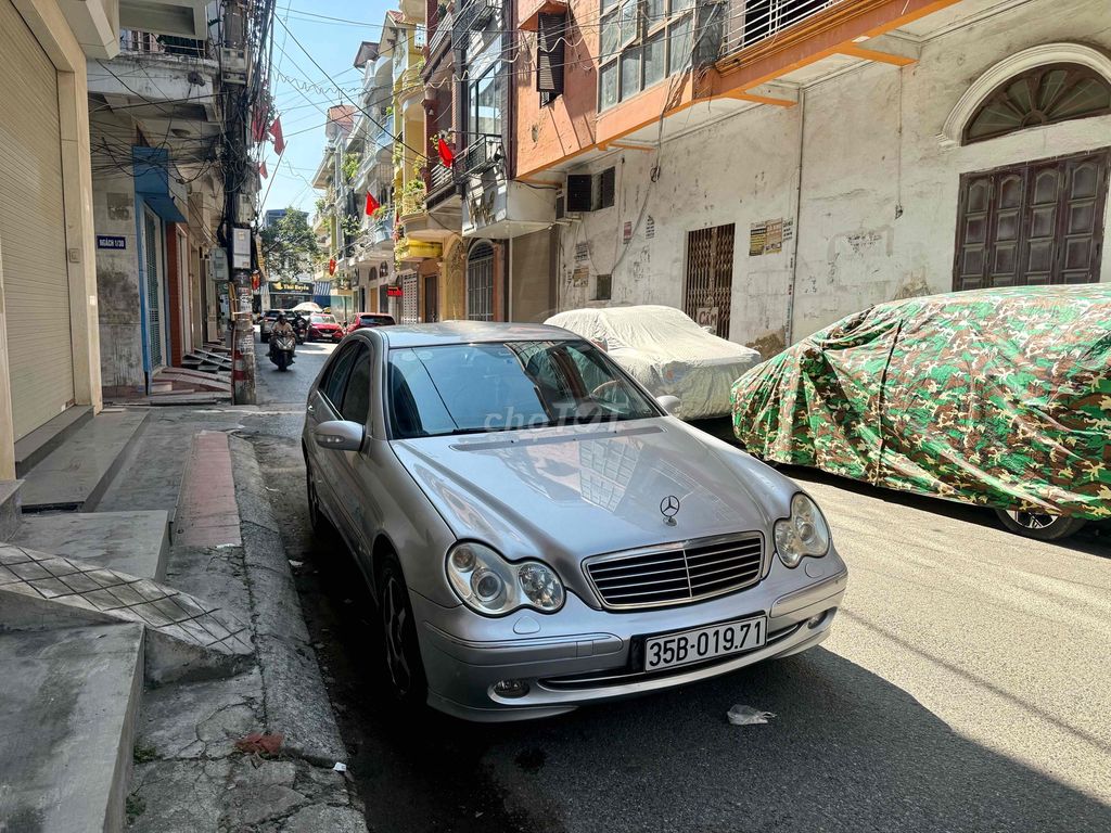 Mercedes Benz C Class 2004 C240 Avantgarde. Mua bán Ô tô tại Quận Ngô Quyền Hải Phòng được đăng bởi Vũ Anh Tuấn hình 2