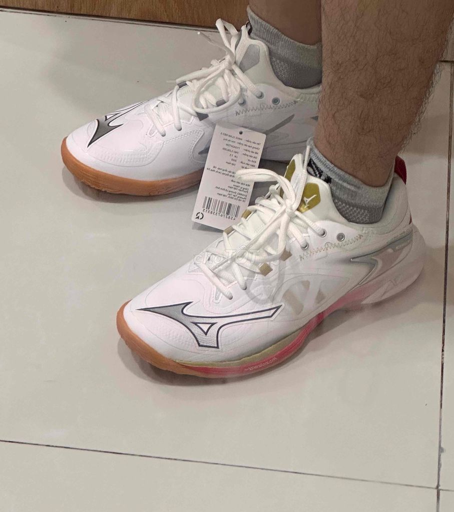 Giày cầu lông Mizuno Wave Claw Neo 3  41. Mua bán Giày dép tại Thành phố Thủ Dầu Một Bình Dương được đăng bởi Xuân Khu hình 1