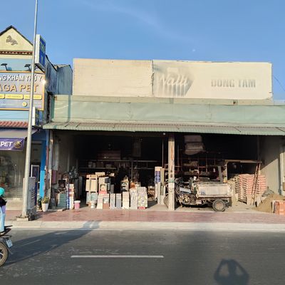 Cho thuê Mặt bằng Kinh doanh. Mặt tiền 12m