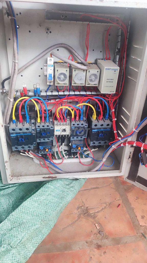 Tủ điện điều khiển công nghiệp. Mua bán Đồ chuyên dụng, Giống nuôi trồng tại Huyện Lai Vung Đồng Tháp được đăng bởi Hận Cao hình 1