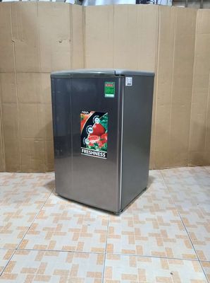 Tủ lạnh Aqua D95E7R đời mới, nhỏ gọn, lạnh nhanh.