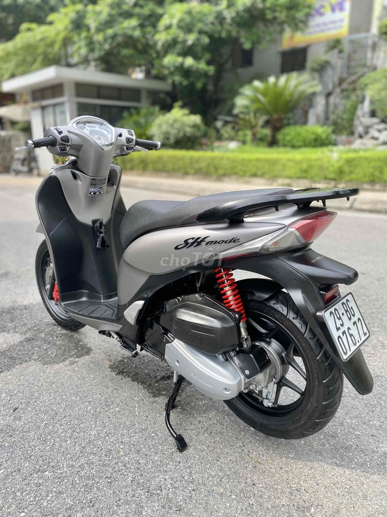 HONDA SH MODE - 125cc phanh [CBS] sx 2018.. Mua bán Xe máy tại Quận Hoàng Mai Hà Nội được đăng bởi Xe Máy Quân Oanh  hình 4