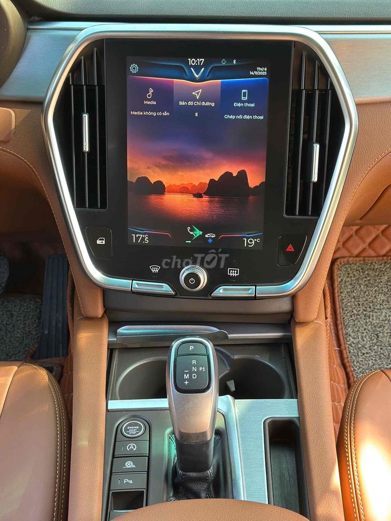 VinFast Lux SA2.0 Premium 2.0 AT sản xuất 2021. Mua bán Ô tô tại Quận Hà Đông Hà Nội được đăng bởi A Huan  hình 11