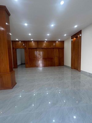 Chủ định cư nước ngoài cần bán gấp biệt thự 2 mặt tiền