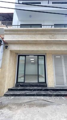 Mặt bằng 30m2 cho thuê tại Đường Lạc Long Quân. Cho thuê văn phòng, mặt bằng kinh doanh tại Quận Tây Hồ Hà Nội được đăng bởi Ngô Tuấn Anh