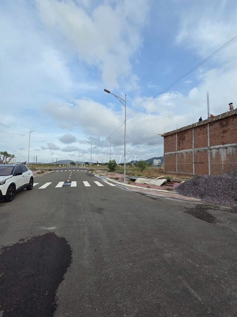 Bán 2 lô đất đẹp - khu vực ecohome chợ dinh - quy đông - gia lai. Bán 2 lô đất đẹp - khu vực ecohome chợ dinh - quy đông - gia lai.