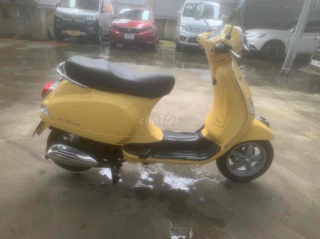 Piaggio 125 3Vie màu vàng xe lướt 10000km bstp. Mua bán Xe máy tại Quận 11 Tp Hồ Chí Minh được đăng bởi Thịnh hình 2