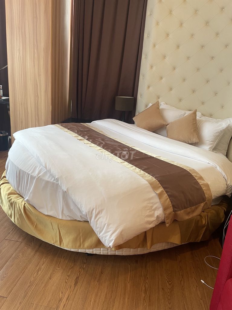 Giường Oval đẹp thanh lý. Mua bán Giường, chăn ga gối nệm tại Quận 1 Tp Hồ Chí Minh được đăng bởi Doan Phương hình 1