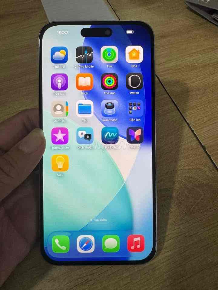 Apple iPhone 15 Pro Max Trắng. Mua bán Điện thoại tại Quận Thanh Khê Đà Nẵng được đăng bởi Hoàng Ly hình 1