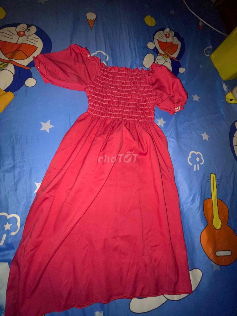 Đầm Nữ Đỏ Thanh Lịch Mềm mại. Mua bán Quần áo tại Huyện Thới Lai Cần Thơ được đăng bởi Bùi Khả Khả hình 1