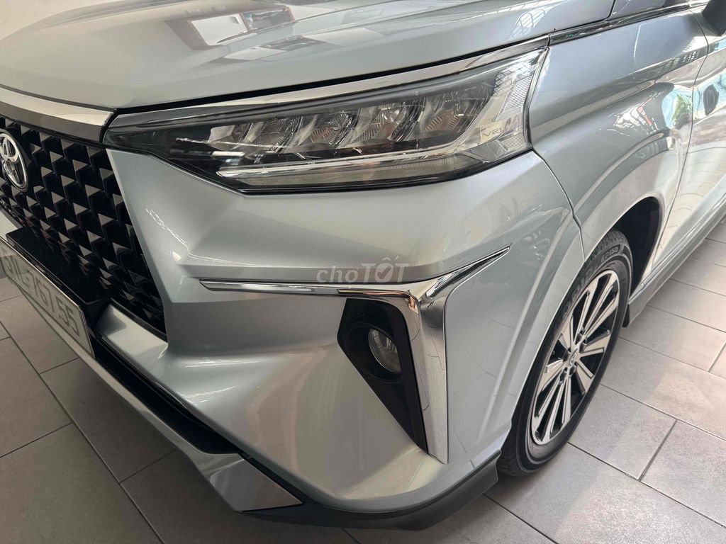Toyota Veloz 2022 Автомат Серебристый Импортный