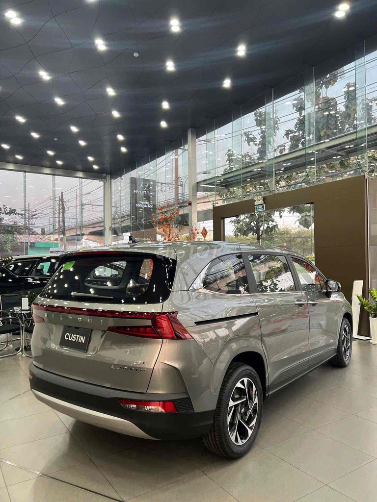 🔥Custin 2025 – Trả trước chỉ 195tr, full quà tặng. Mua bán Ô tô tại Quận 6 Tp Hồ Chí Minh được đăng bởi Vinh Hyundai  hình 5