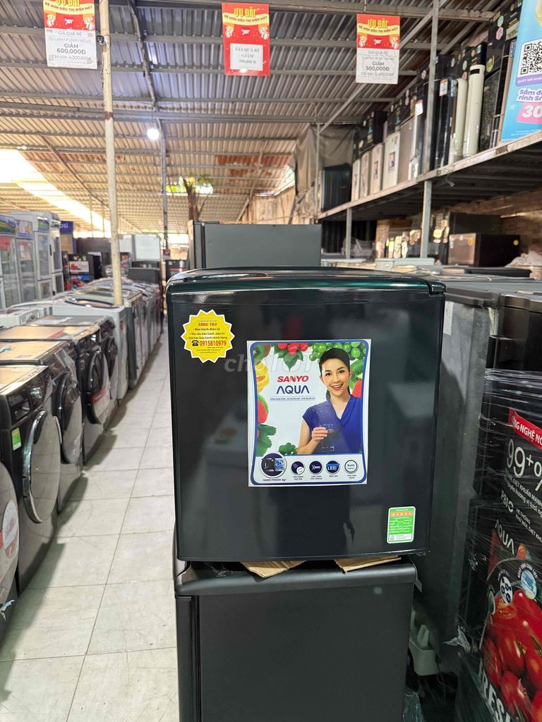 Tủ lạnh mini Sanyo Aqua 50L Đen cũ. Mua bán Tủ lạnh tại Quận 8 Tp Hồ Chí Minh được đăng bởi Điện Lạnh Giá Tốt hình 1