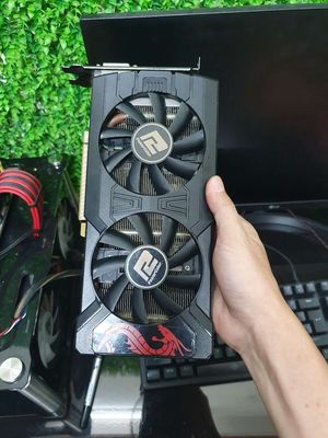 Card PCL Rx 570 8G.