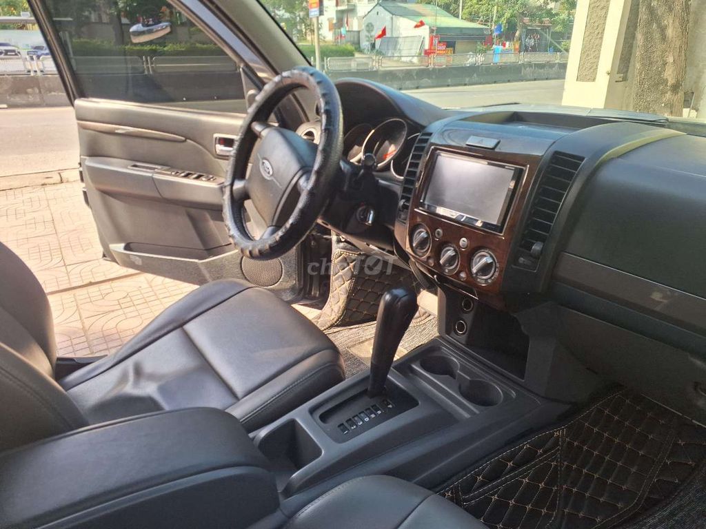 Ford Everest 2014 Đen. Mua bán Ô tô tại Thị xã Hoàng Mai Nghệ An được đăng bởi Nguyễn cảnh luận hình 5