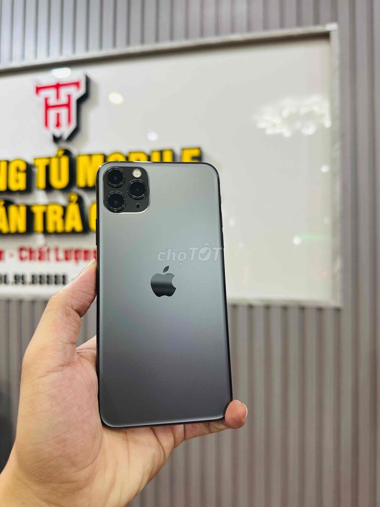 iPhone 11 Pro Max 256GB Xám 99%. Mua bán Điện thoại tại Quận Liên Chiểu Đà Nẵng được đăng bởi Hoàng Tú Mobile hình 1