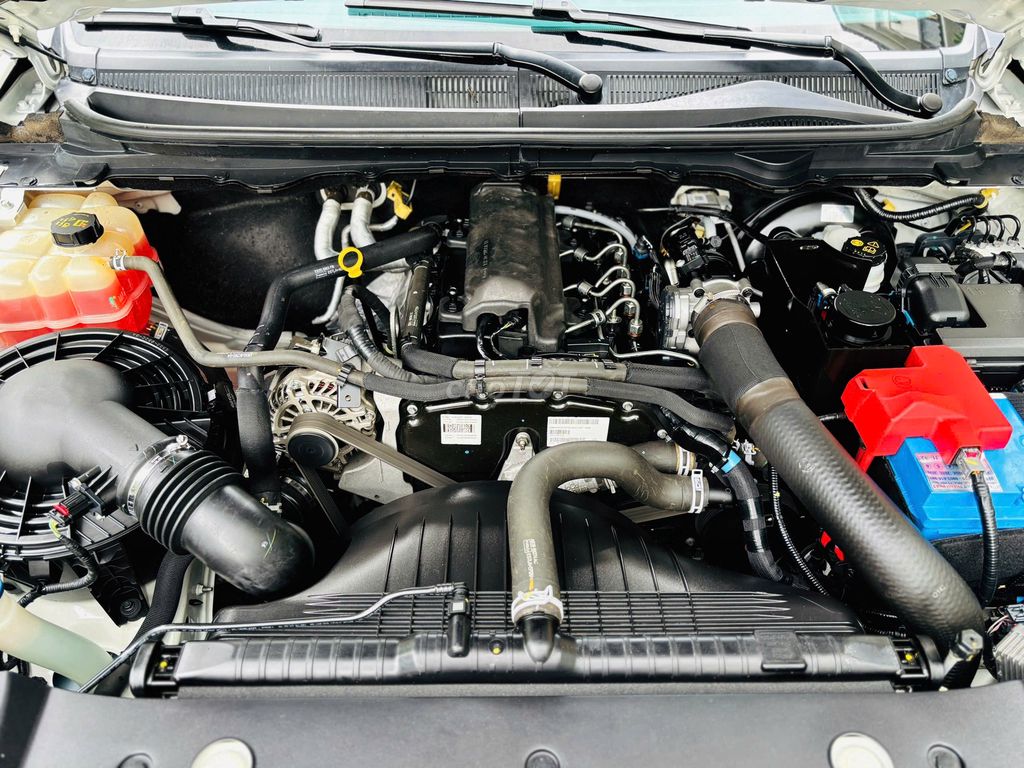 Ford Ranger XLS 2.2 4x2 AT 2018 - 37000 km. Mua bán Ô tô tại Thành phố Dĩ An Bình Dương được đăng bởi trần thị khánh huyền  hình 12