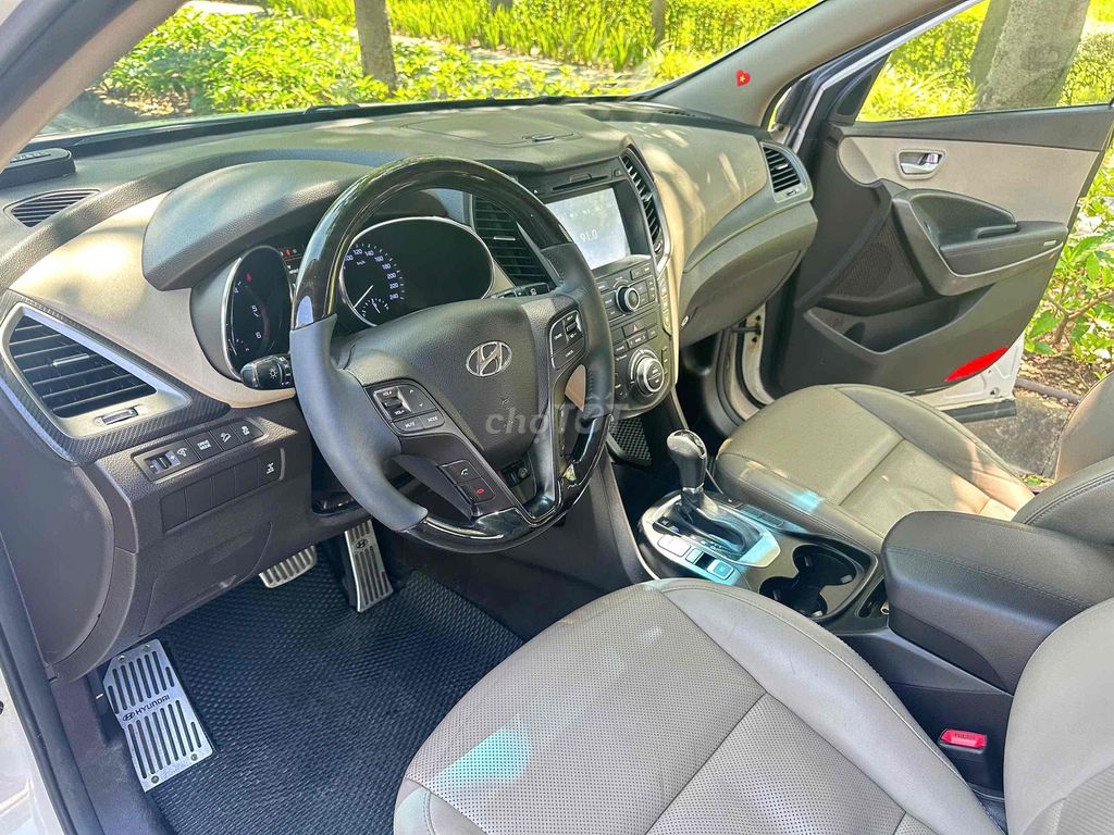 Hyundai Santa Fe 2.2 CIRD 4WD - 170000 km. Mua bán Ô tô tại Quận Hoàng Mai Hà Nội được đăng bởi Phạm Lân hình 6