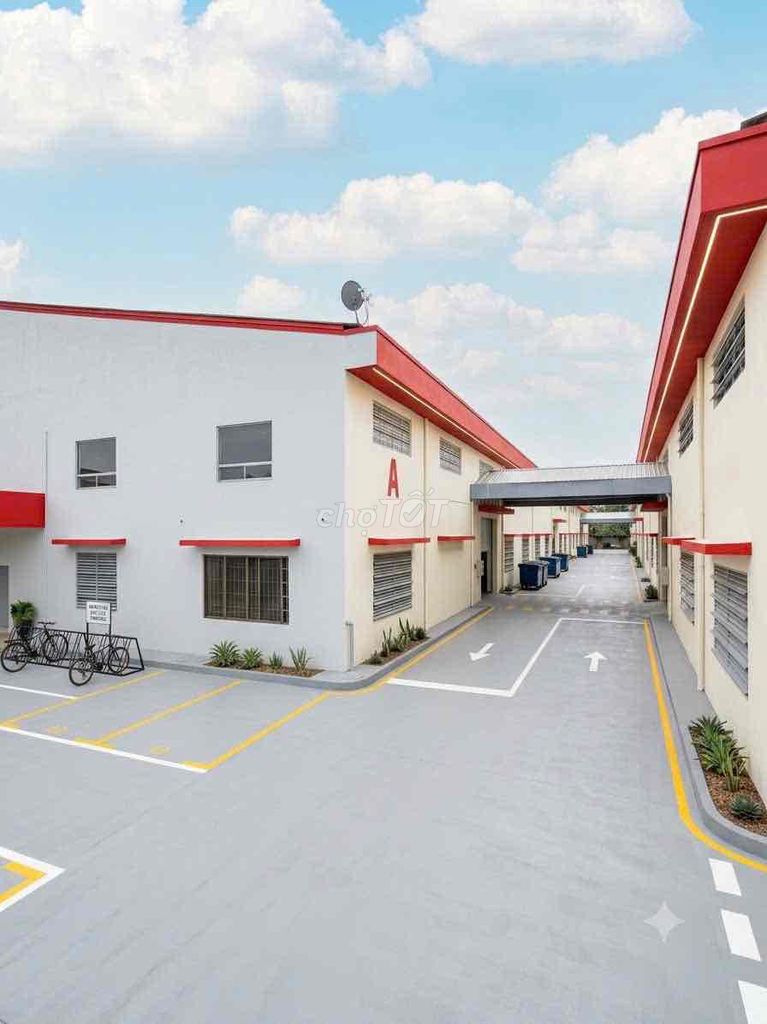 CHO THUÊ 2 KHO XƯỞNG NGAY KCN VĨNH LỘC . 8.000M2 , PCCC VÁCH ,CÔNG 40f