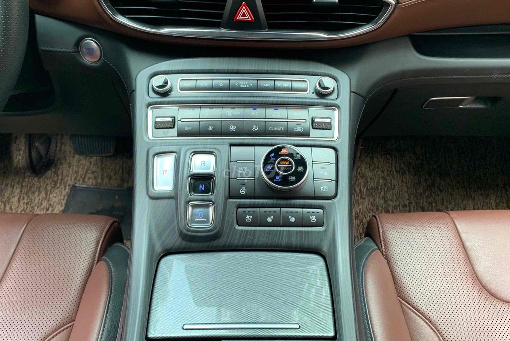 Hyundai Santa Fe 2021 2.2 Dầu cao cấp - 50000 km. Mua bán Ô tô tại Quận 1 Tp Hồ Chí Minh được đăng bởi Dương Quốc Việt hình 13