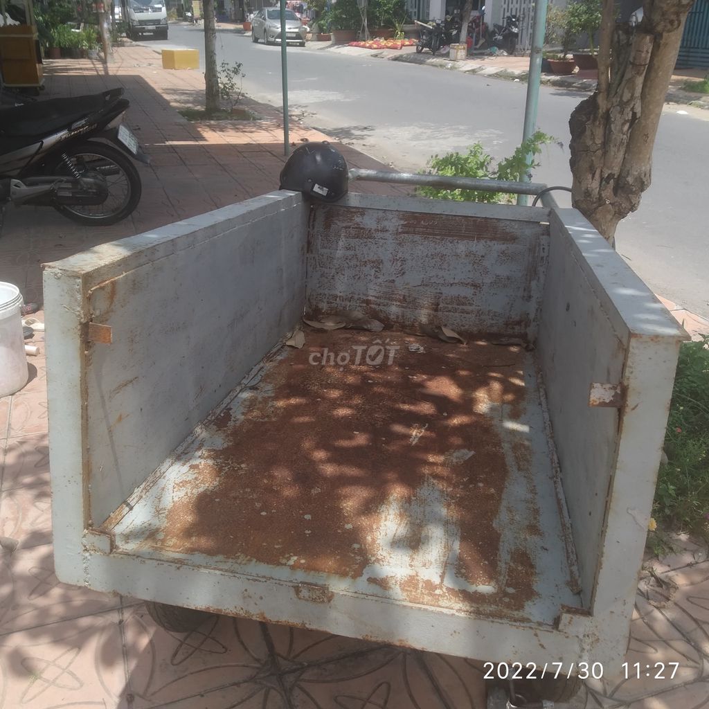 Bán xe kéo, sắt dày, bền đẹp. Tặng kèm xe máy. Mua bán Phương tiện khác tại Quận Cái Răng Cần Thơ được đăng bởi Trình Đỗ Đăng hình 2