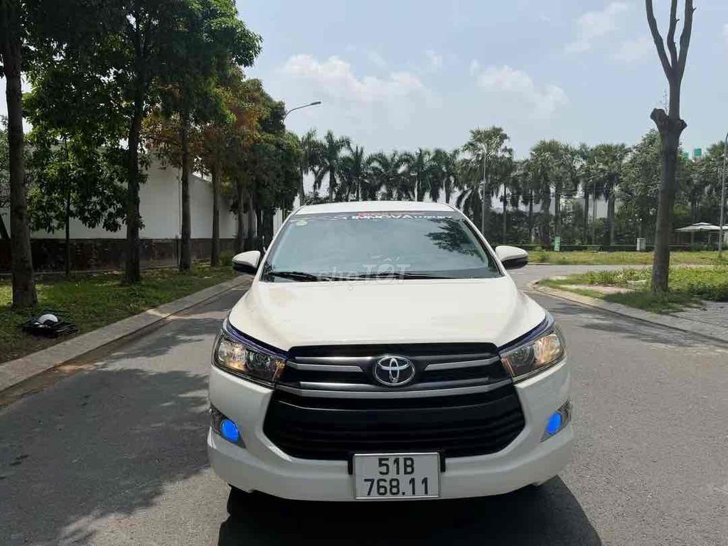 Toyota Innova 2019 Механика Белая Кожа