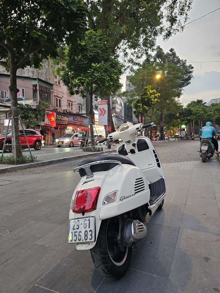 Cực đẹp GTS 125 3vie trắng. Mua bán Xe máy tại Quận Ba Đình Hà Nội được đăng bởi Bách hình 8