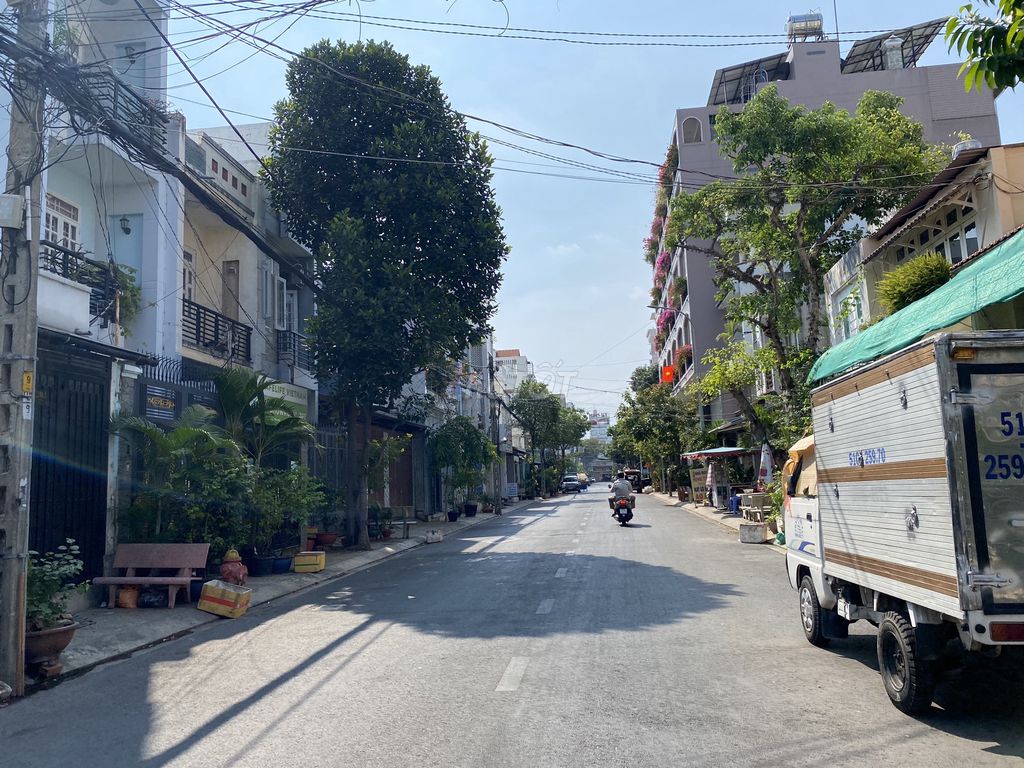 Nhà Thuê 4x20m.1 Lầu.NTNB Ỷ Lan.Giá:11tr