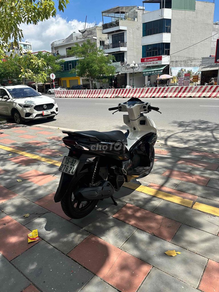 Honda Air Blade 2016 Trắng Đen