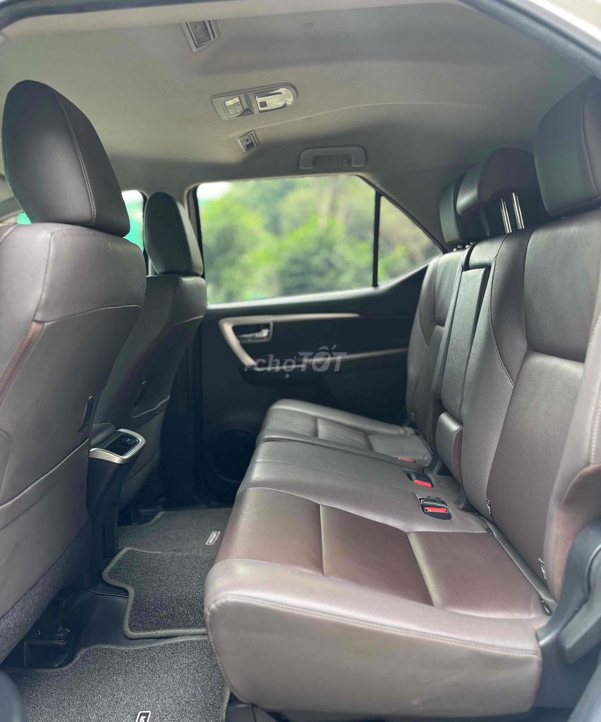 Toyota Fortuner 4x2 TRD 2019 - XE CỰC CHẤT. Mua bán Ô tô tại Thành phố Dĩ An Bình Dương được đăng bởi Dương hình 12