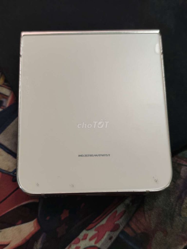Samsung Galaxy Z Flip4 128GB Trắng. Mua bán Điện thoại tại Huyện Thanh Ba Phú Thọ được đăng bởi Hoàng Phong hình 1