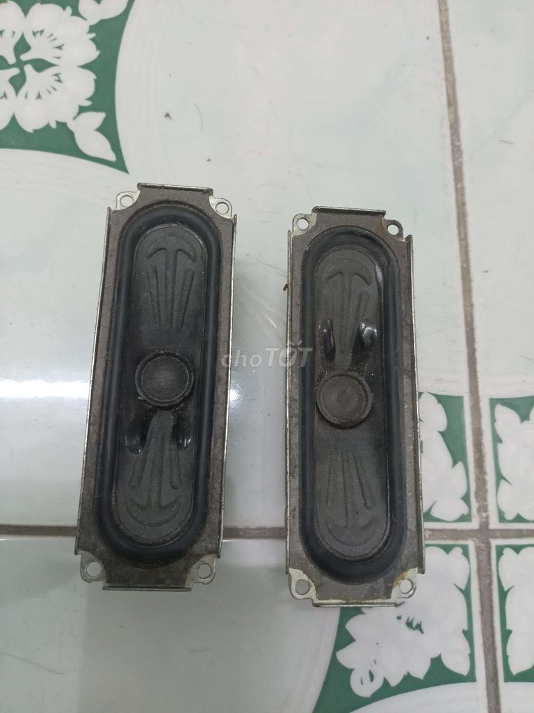Loa Bluetooth Đen Kim loại Cao su. Mua bán Tivi, Âm thanh tại Quận Ba Đình Hà Nội được đăng bởi NGUYỄN VĂN AN hình 1