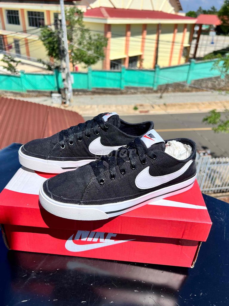 Giày Nike chính hãng size 39