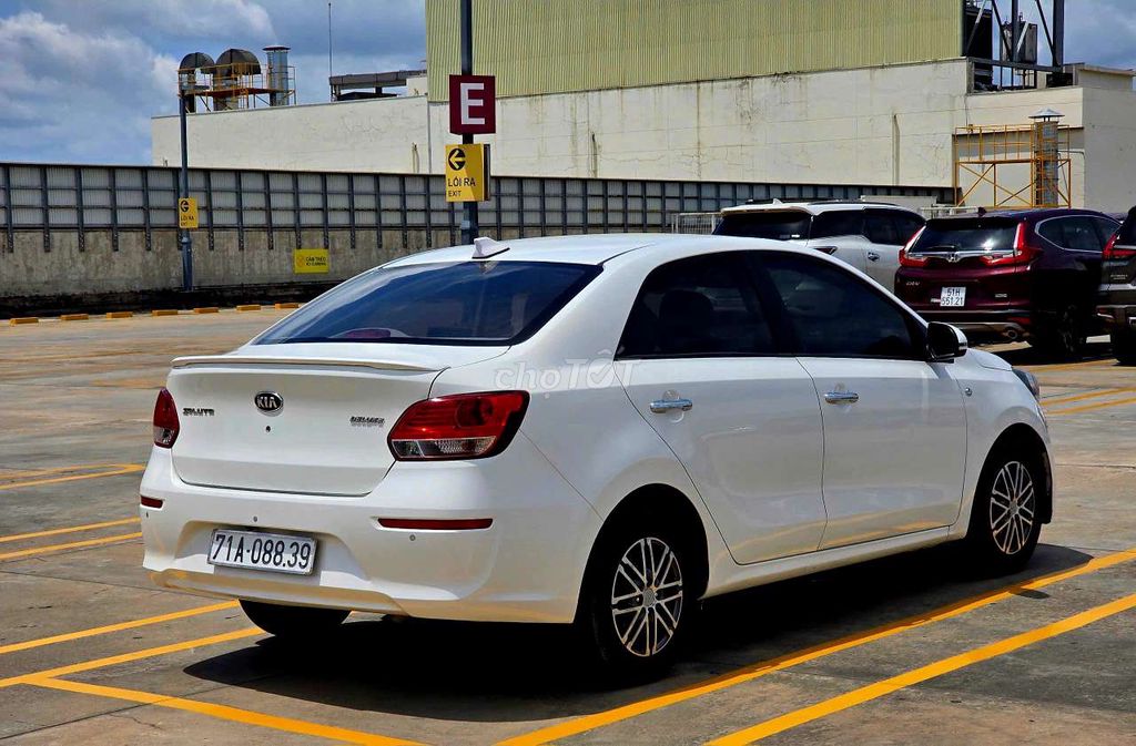 KIA Soluto 2020 1.4 MT Deluxe - 90000 km. Mua bán Ô tô tại Thành phố Thuận An Bình Dương được đăng bởi Châu Huy Cường hình 6